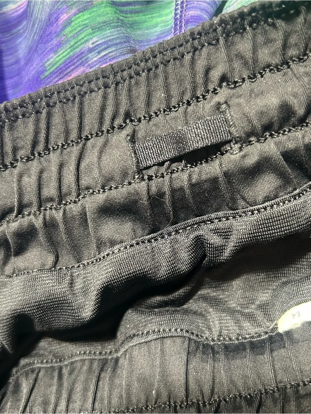 Lululemon Tracker Short III *4-way Stretch Rio Nights Multi / Black Size 8